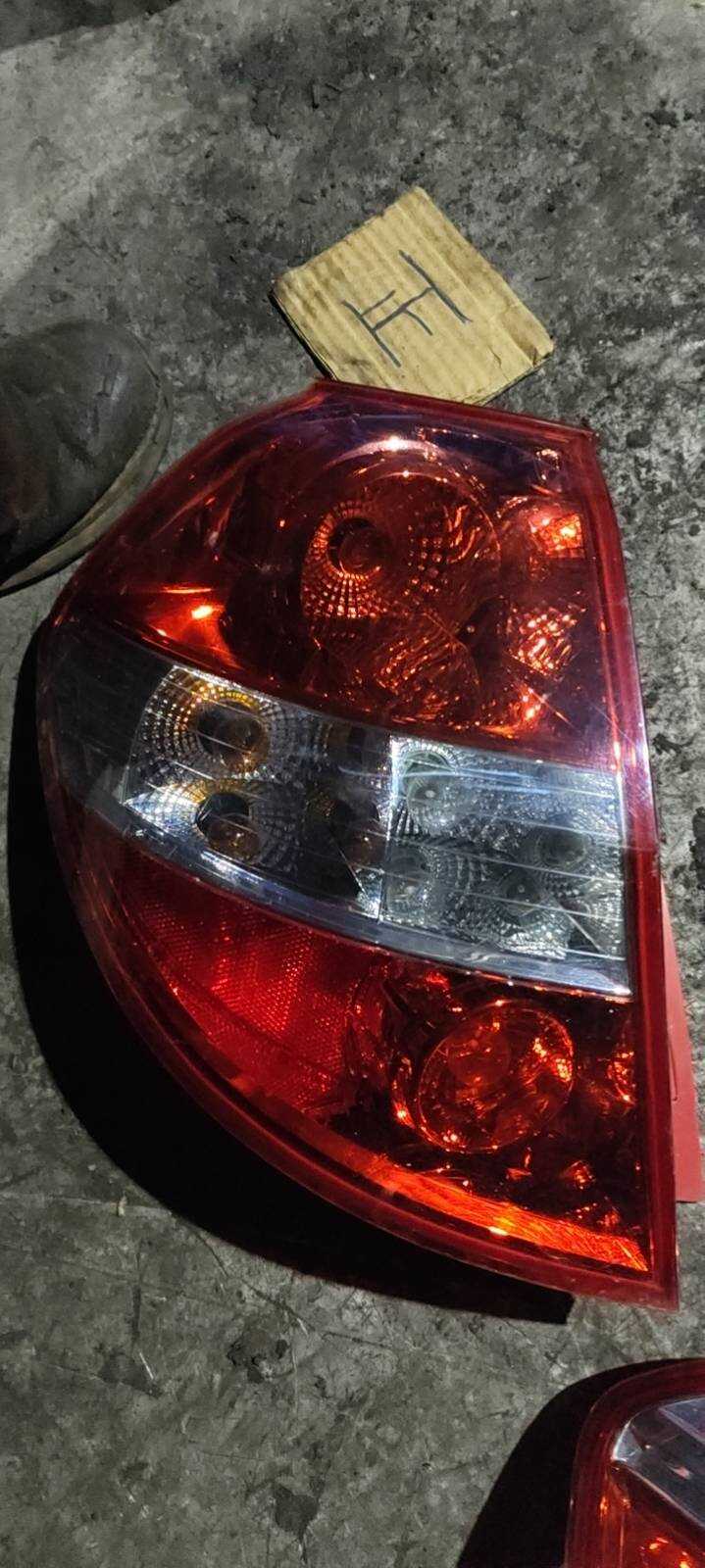 7527000 Tail Light Assembly, Left
