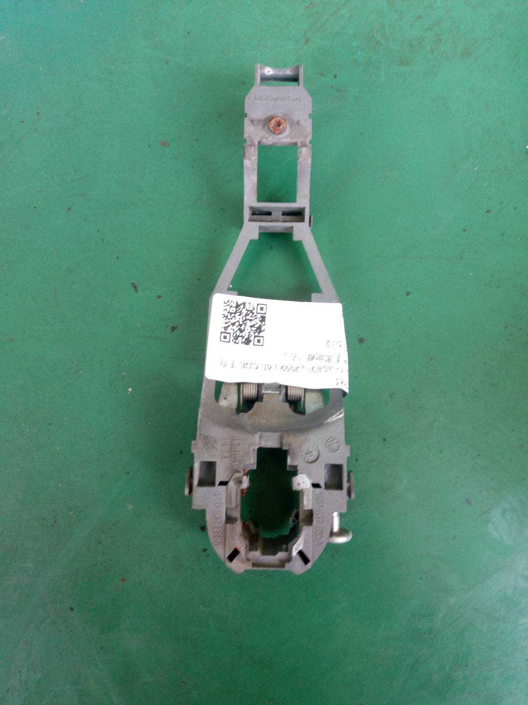6Q0837885 前门外拉手固定框(左)