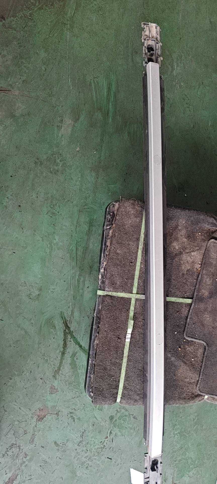 5709120XKZ0YA 右行李架分总成