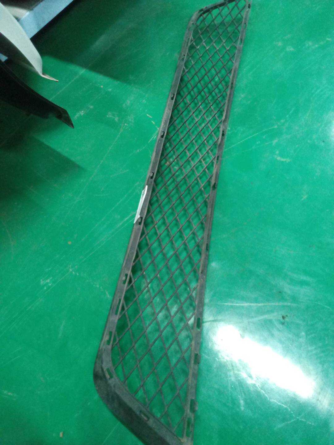 51117163956 前保险杠格栅(中下)