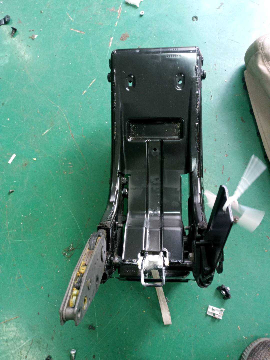 A25192004018P26 后座椅总成(中)