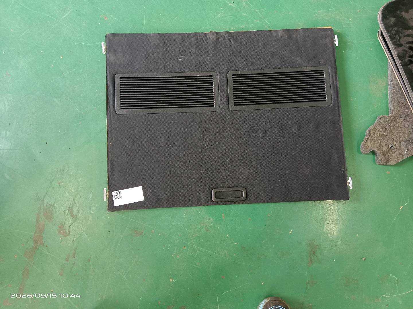 A20978000409F37 车顶内衬