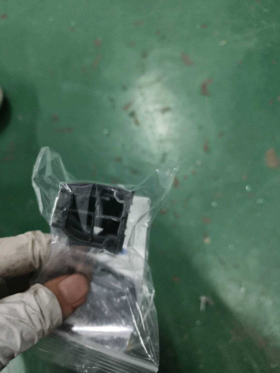 4L0839167A 壳体