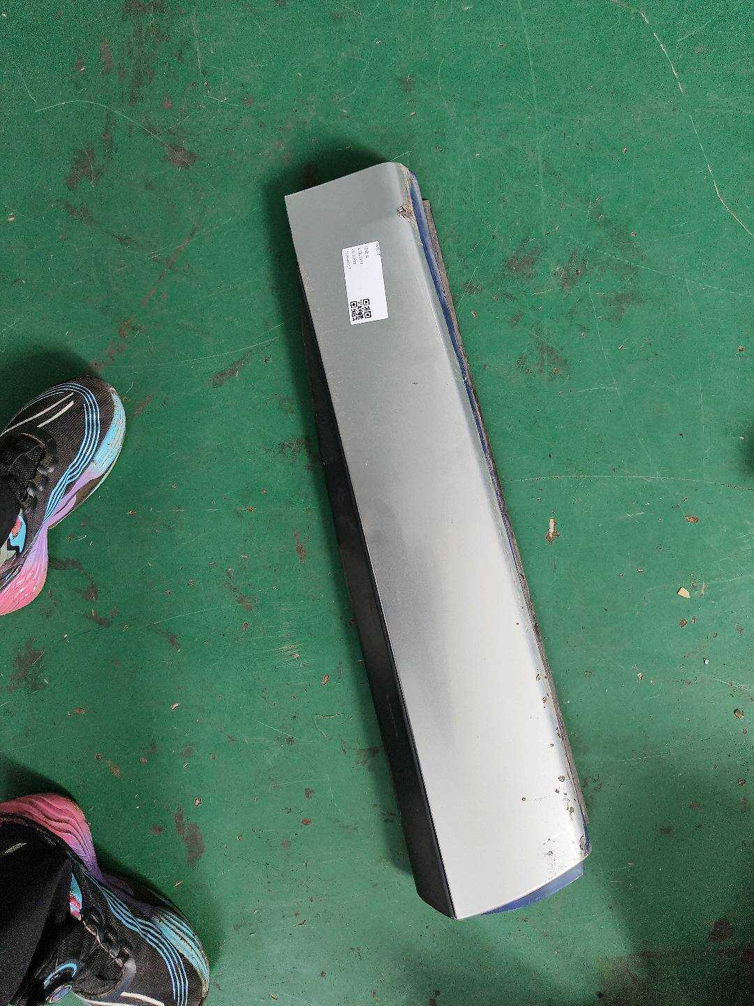 T4A13646LML 后门饰条(左)