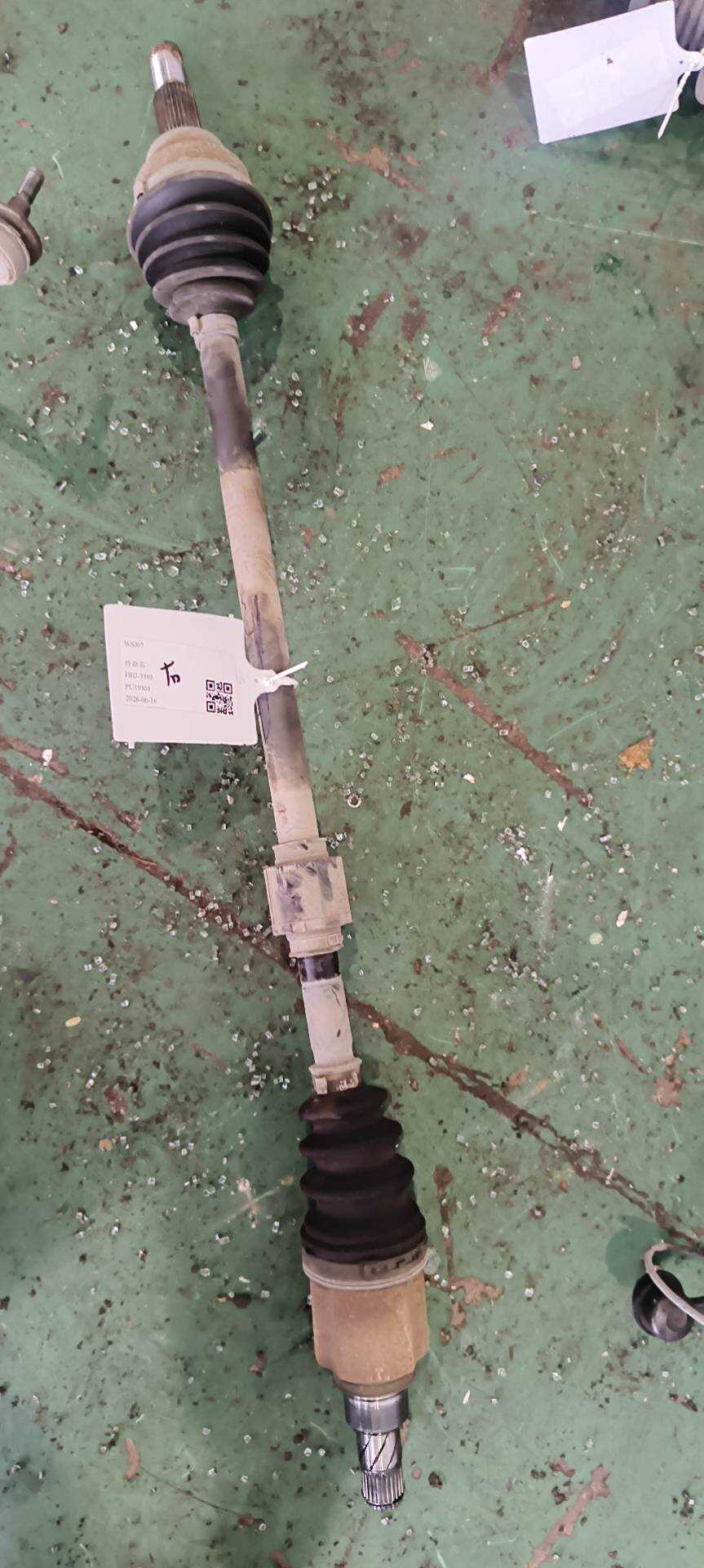 391003DA1A 前半轴（右）