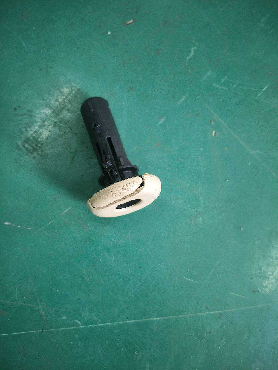 52207152197 后排座椅头枕导套
