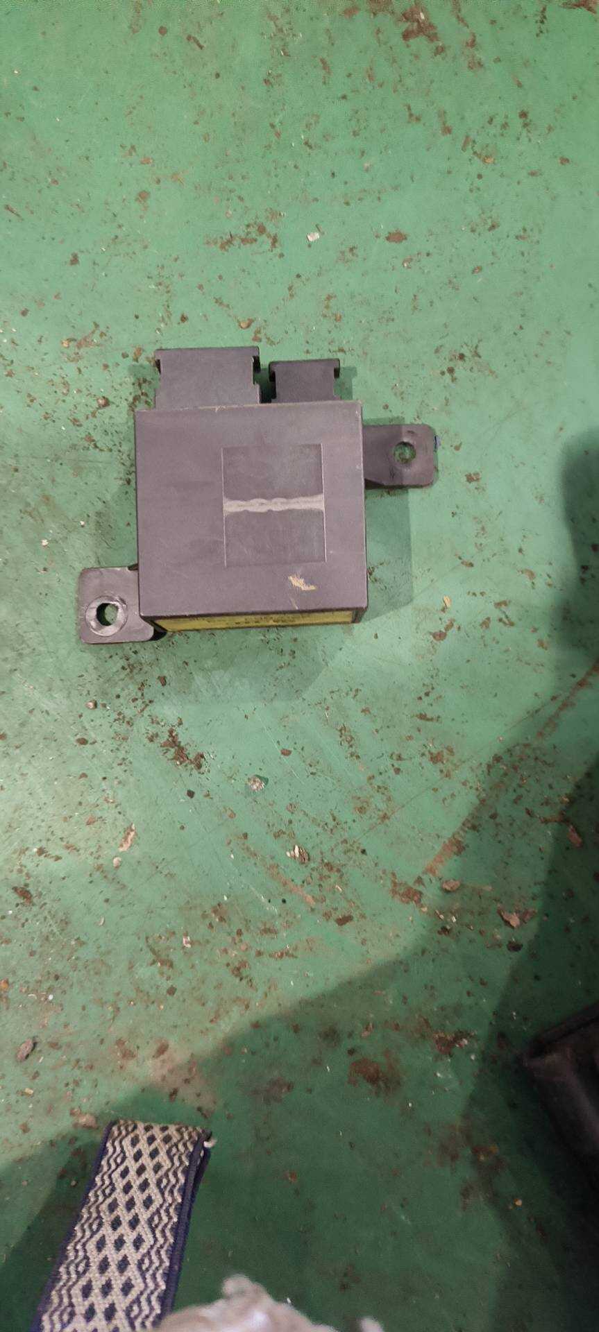 330953253 发动机防盗电脑