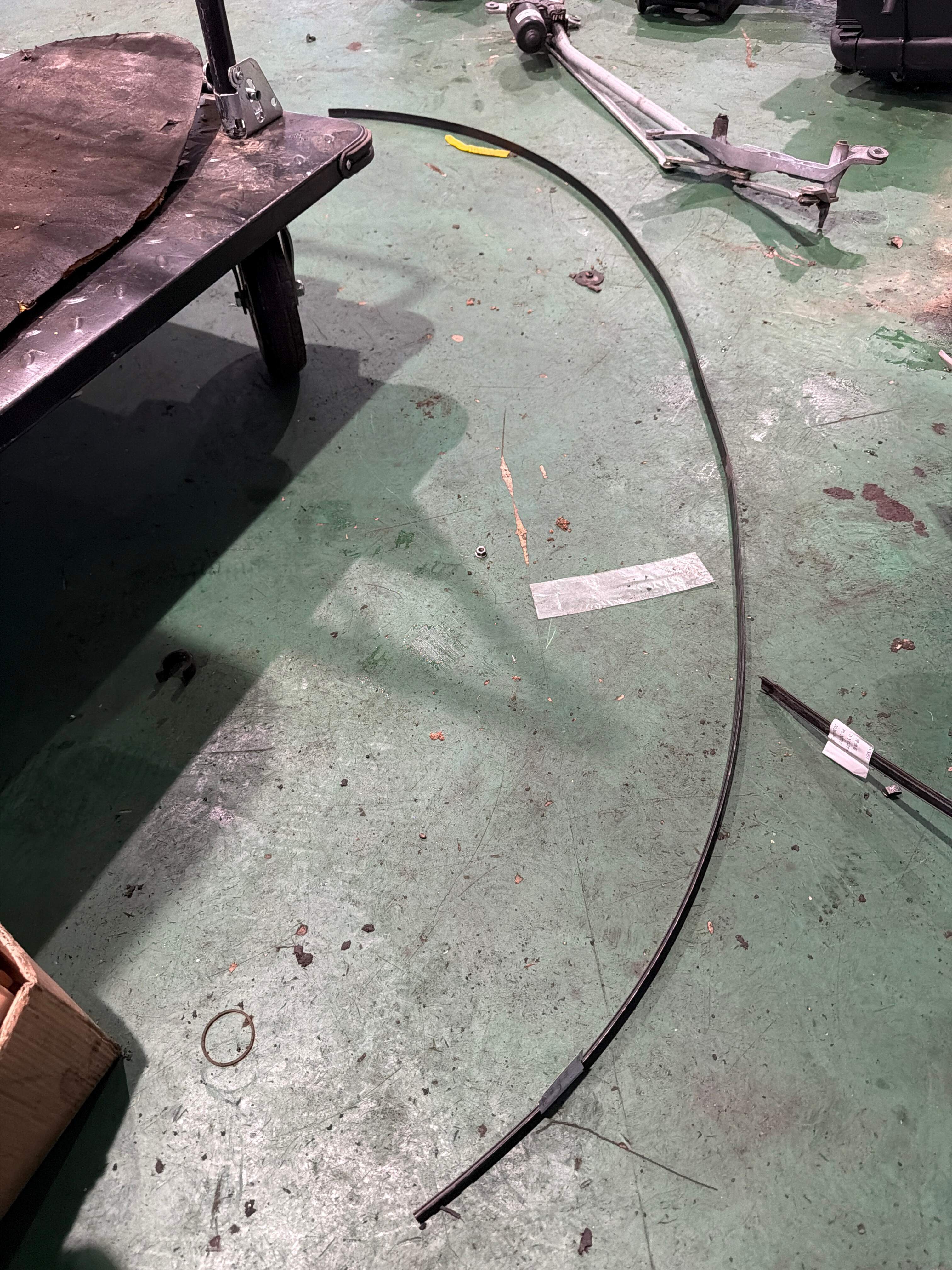 4FD853709 Cover Strip