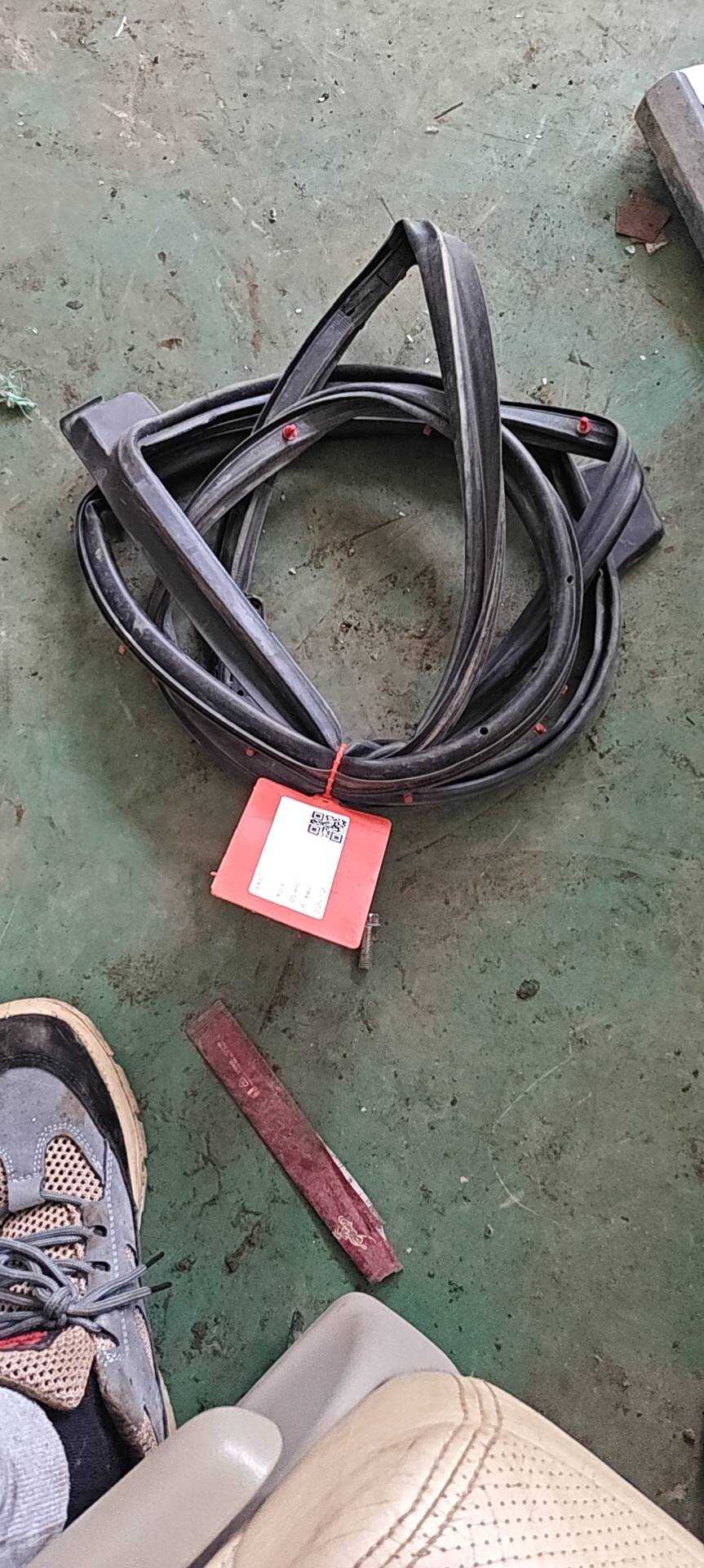 6600005285 左后车门密封条