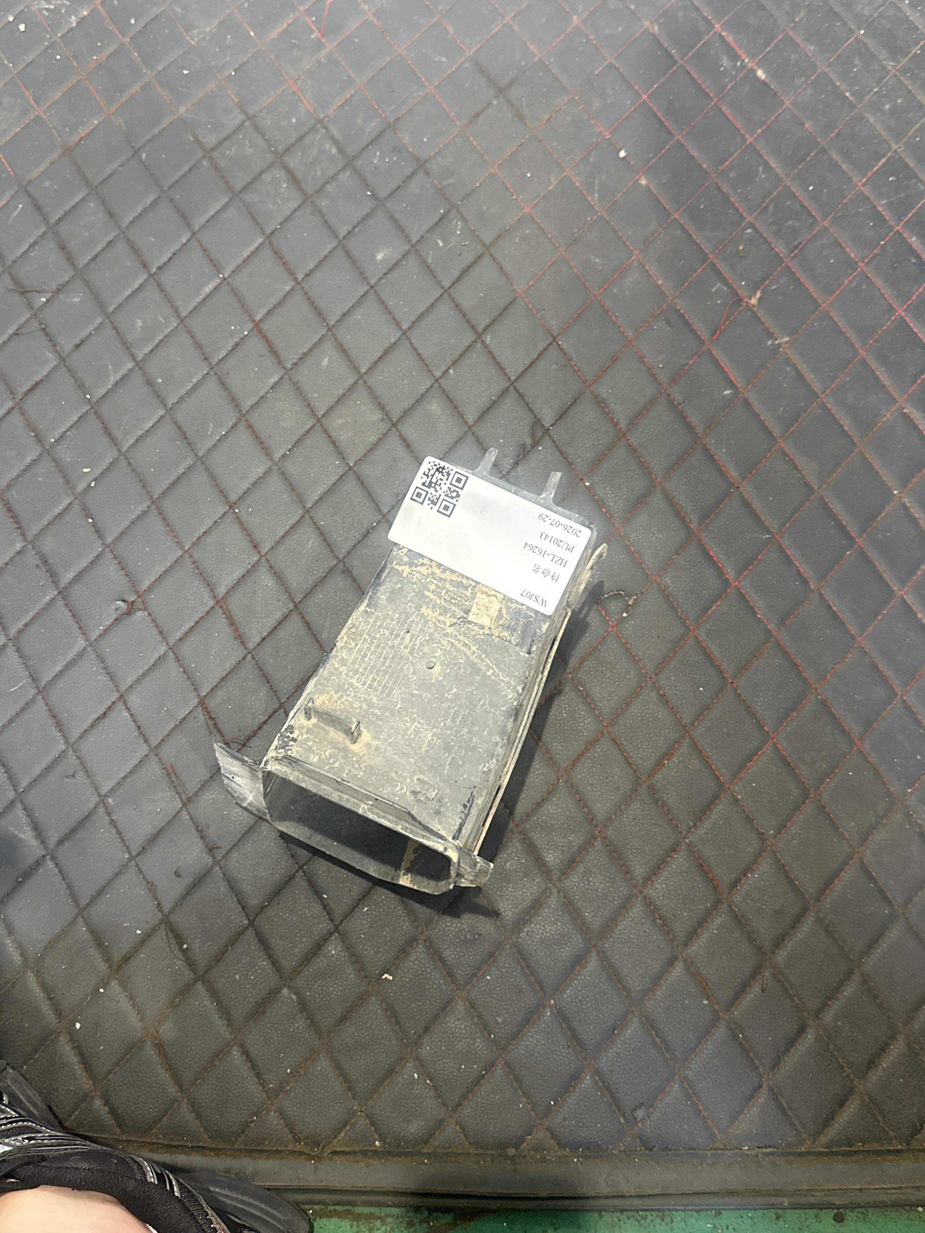 51747400006 制动通风管（右后）