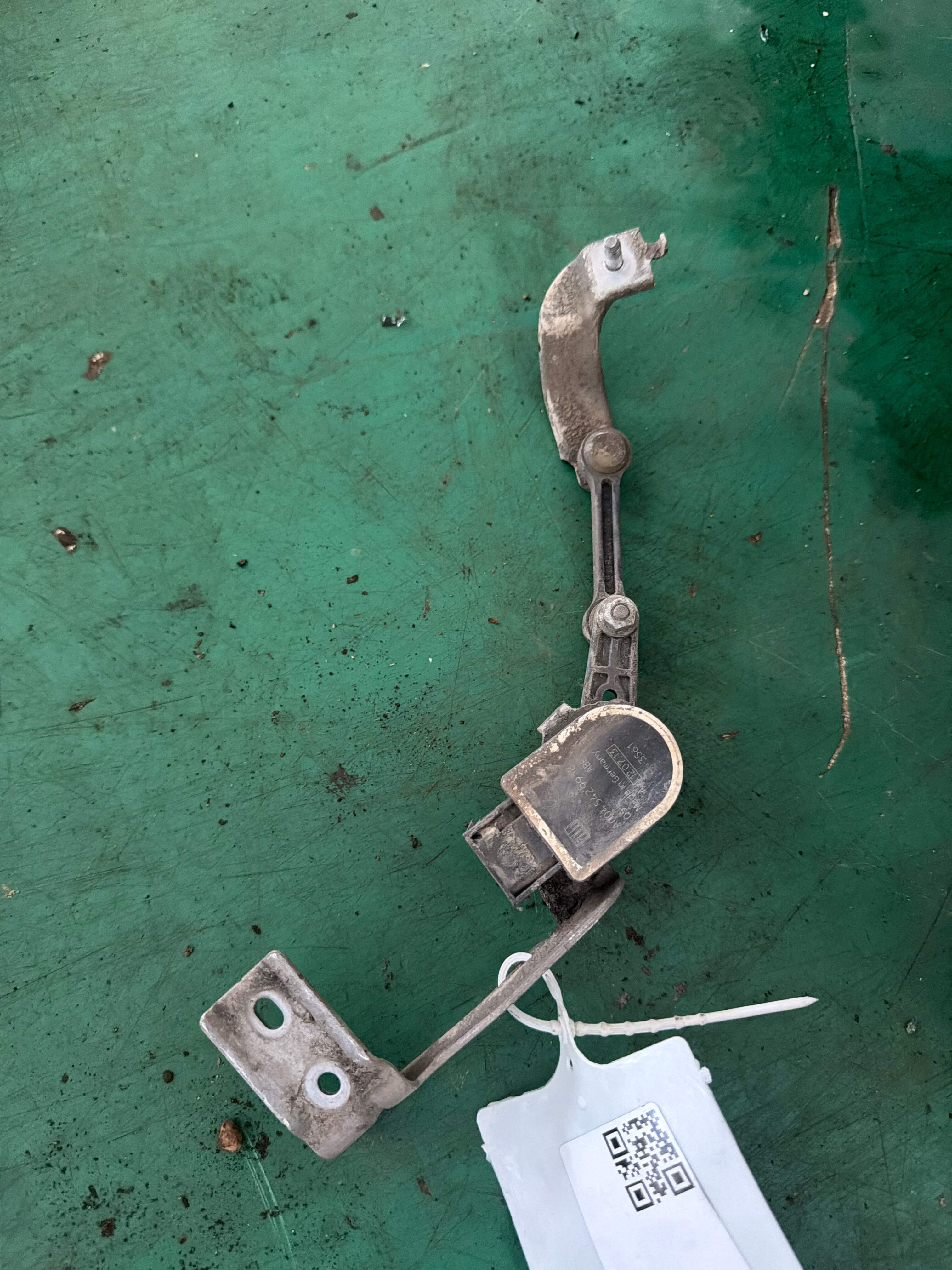 A0045429918 车身高度传感器(右前)