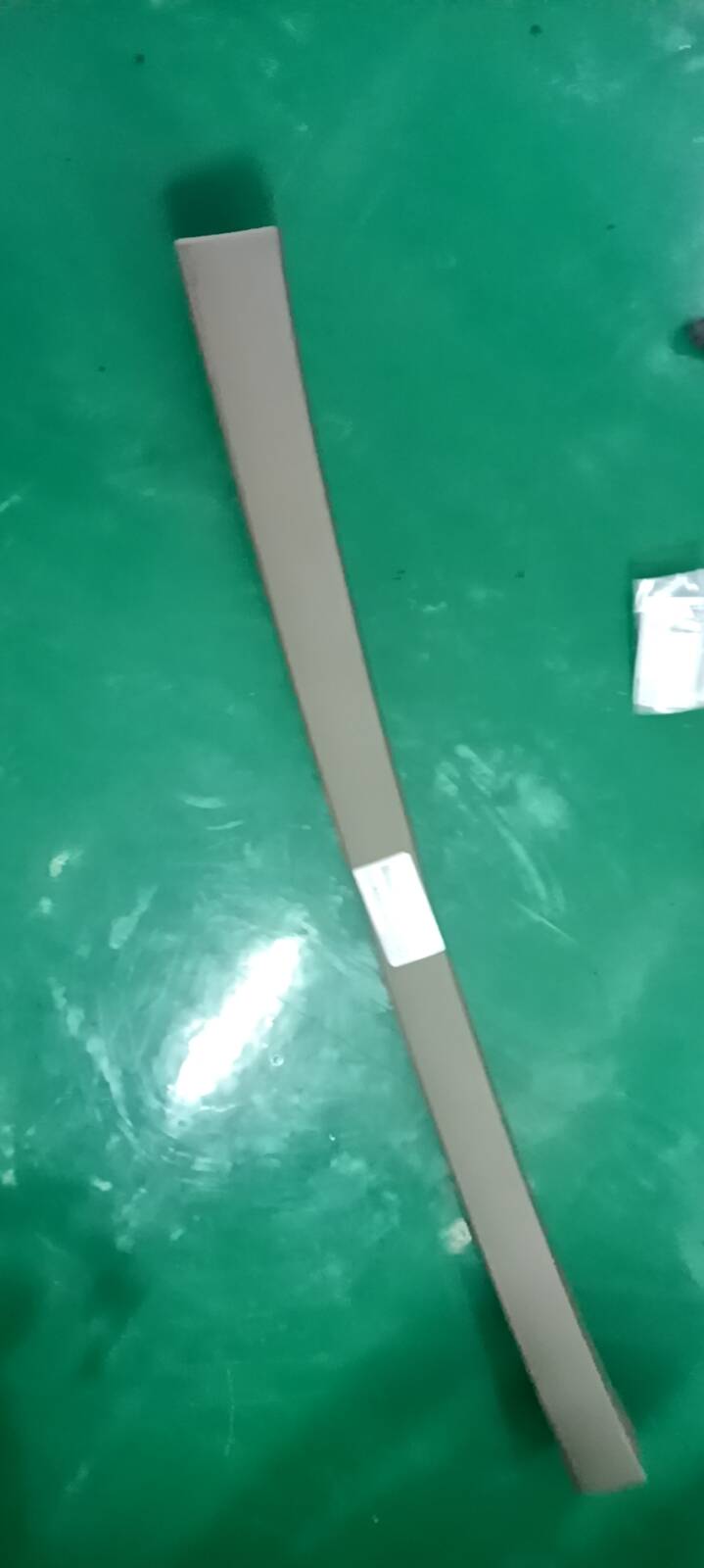 4L08676061FU 尾盖内饰板（中上）