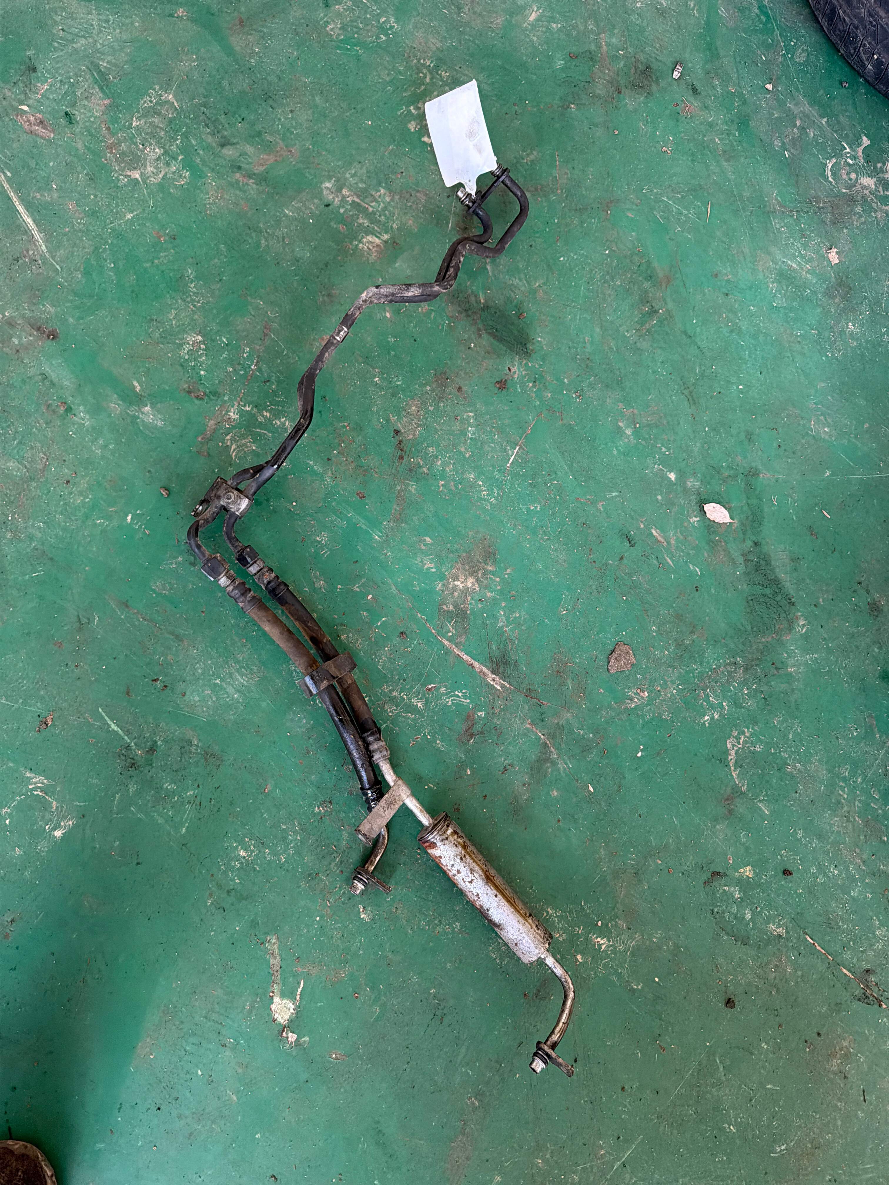 4F0265235C 冷却液管