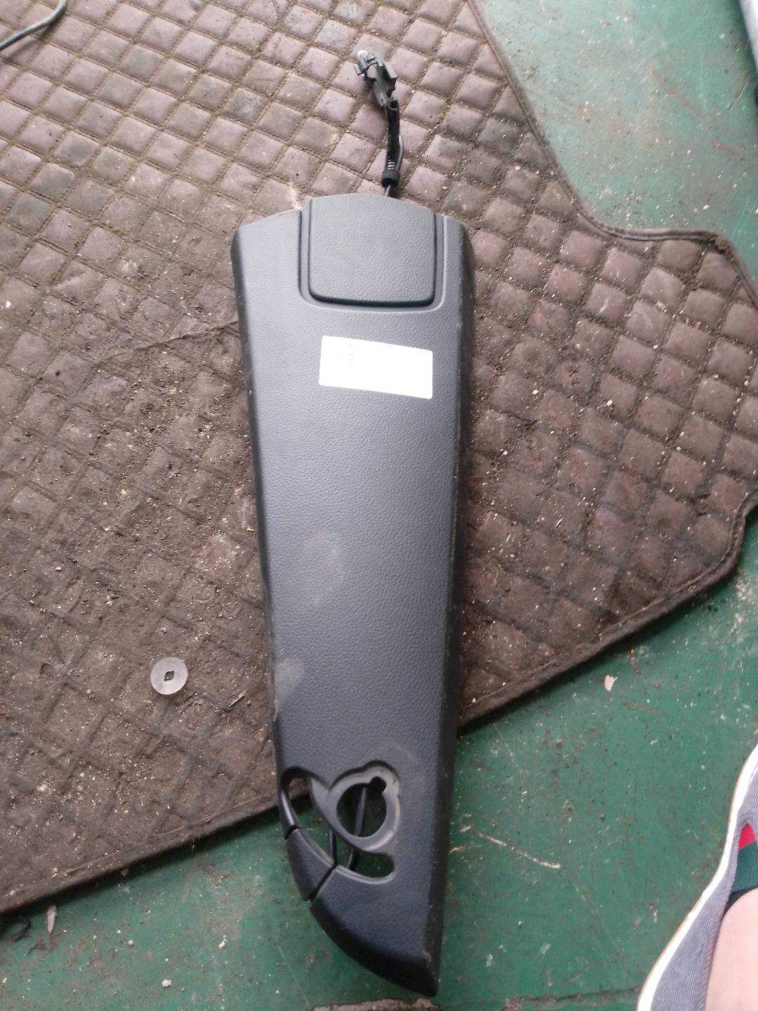 51437312399 后侧饰板护栏(左)