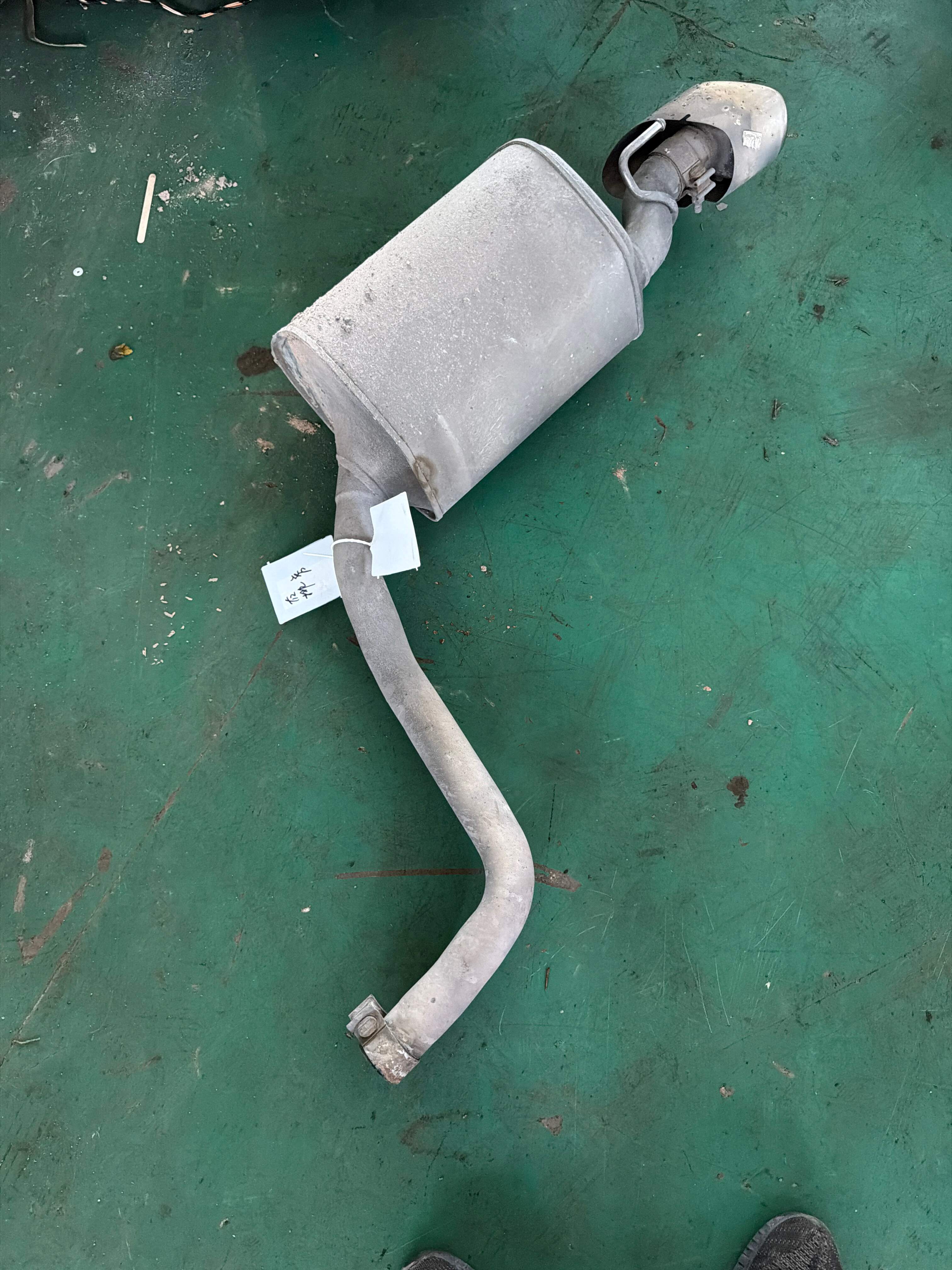 C2D20709 Exhaust Pipe, Rear Right