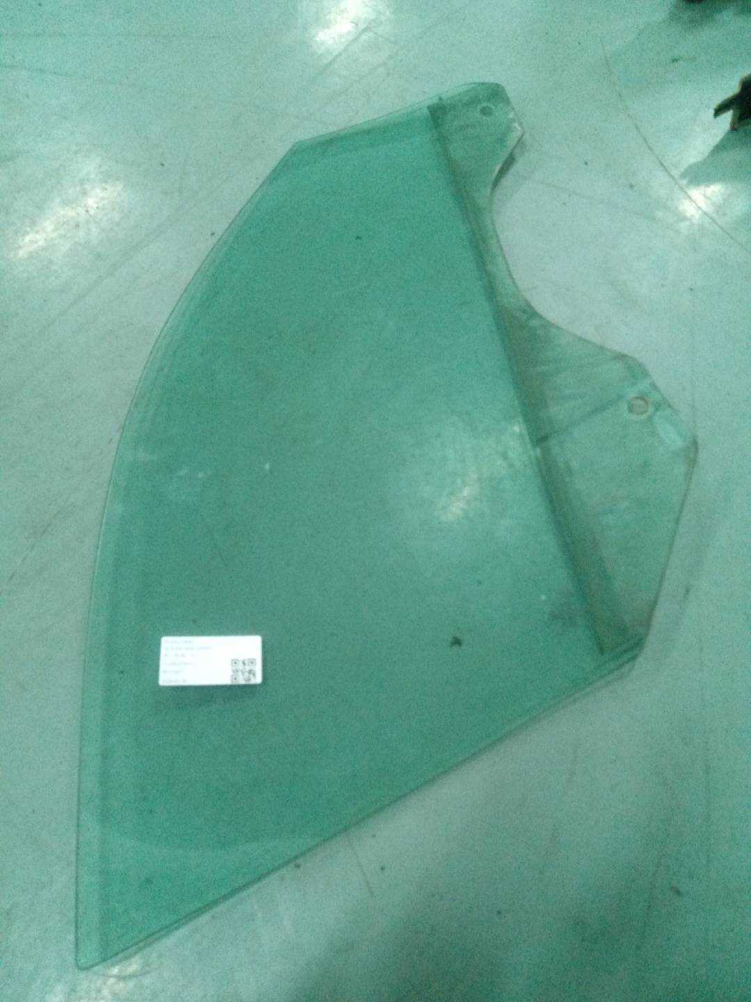 51338223839 Front Door Glass, Left