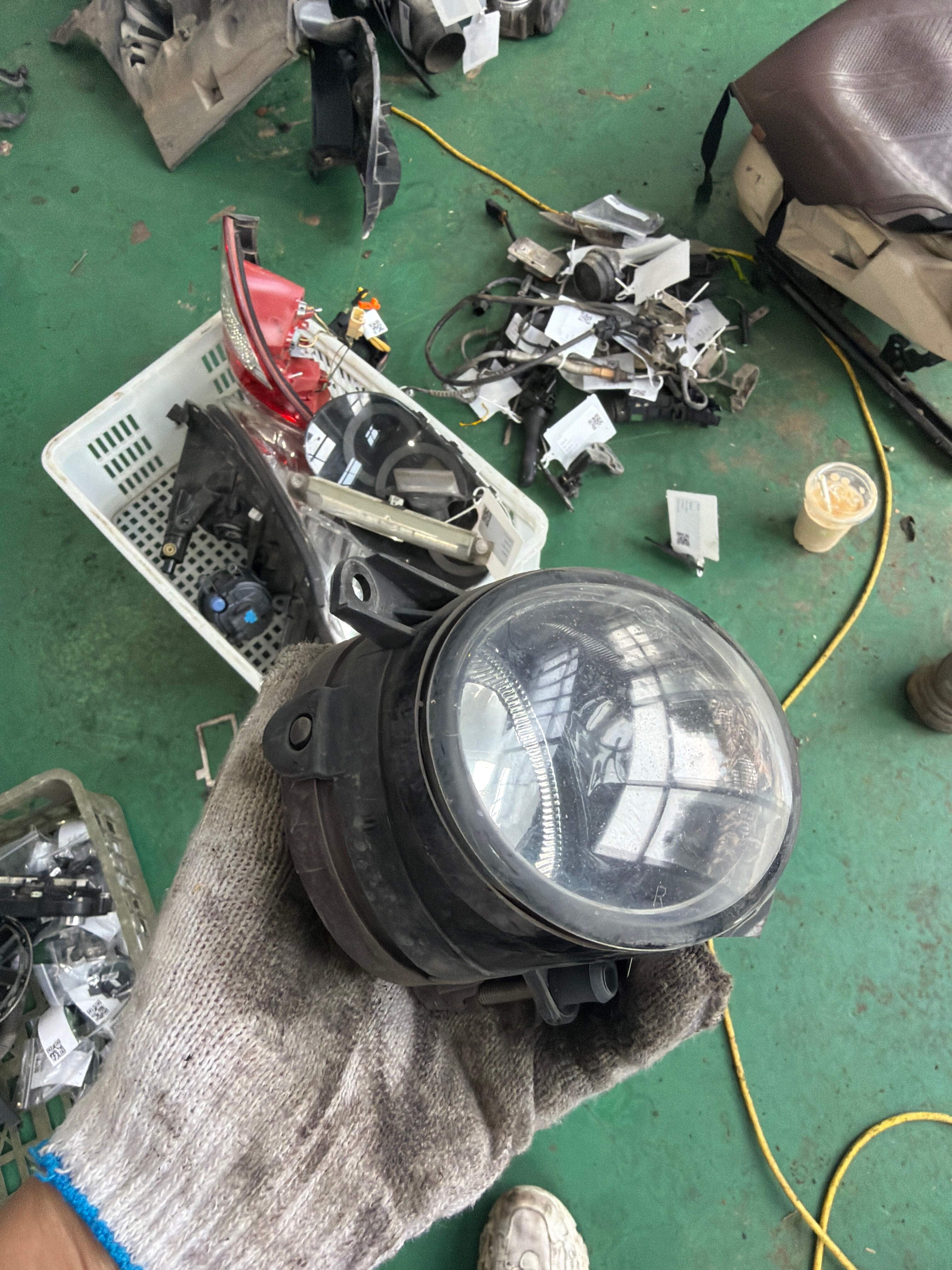 5ND941700 前雾灯（右）