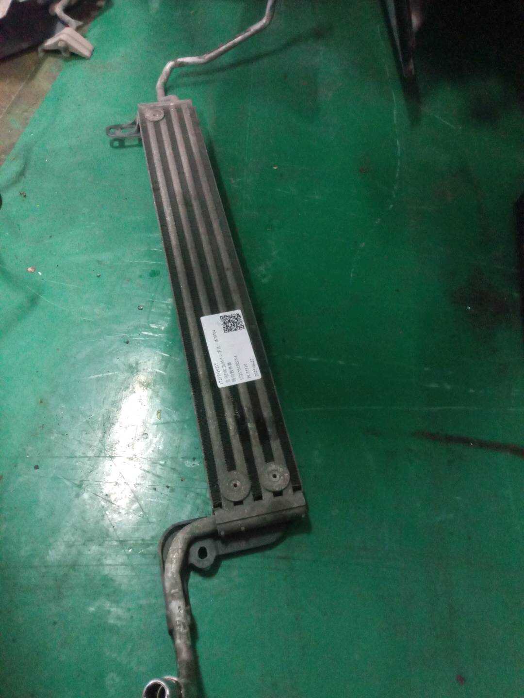 17217519215 转向散热器