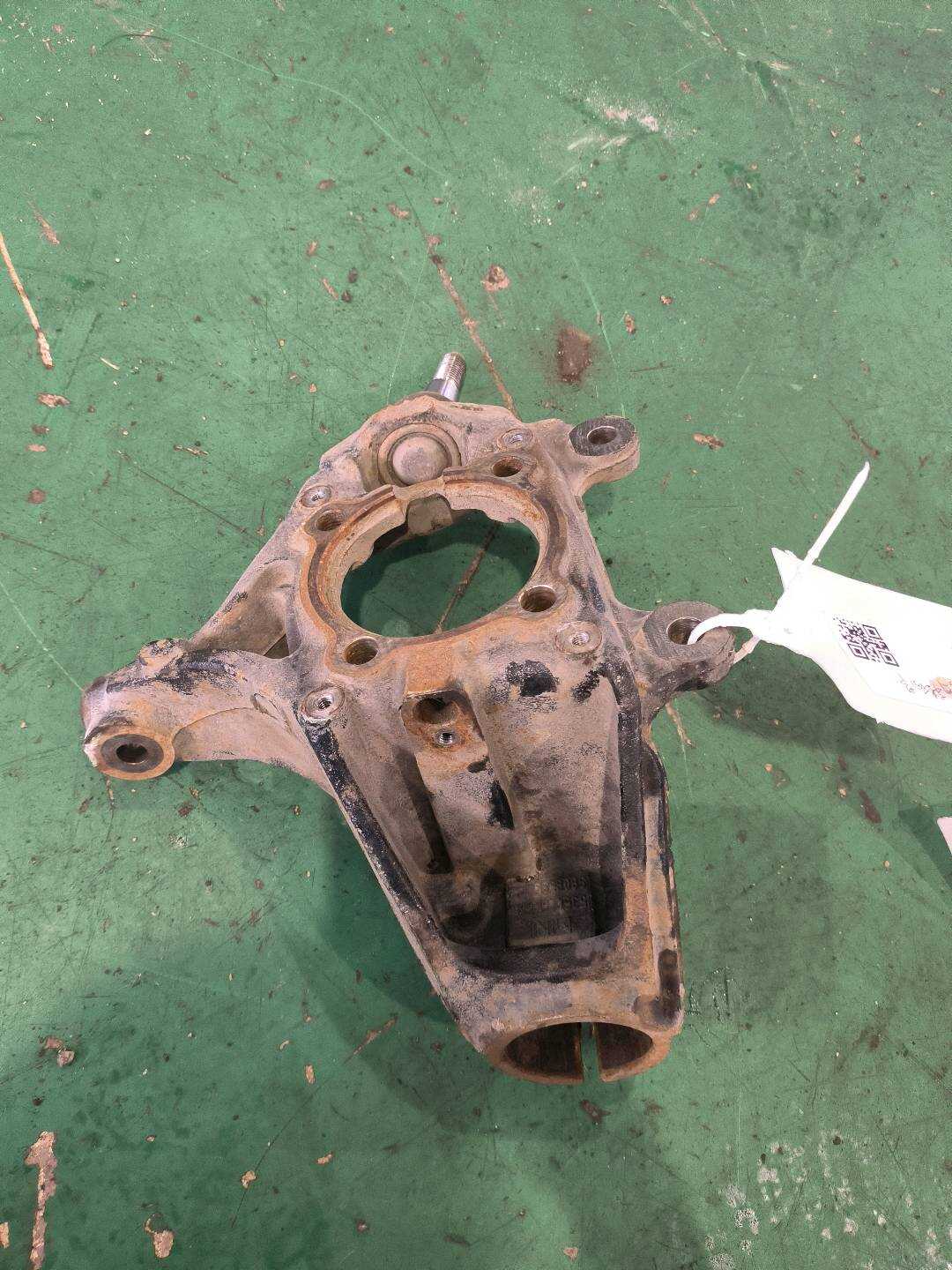 31219808399 Front Steering Knuckle, Left