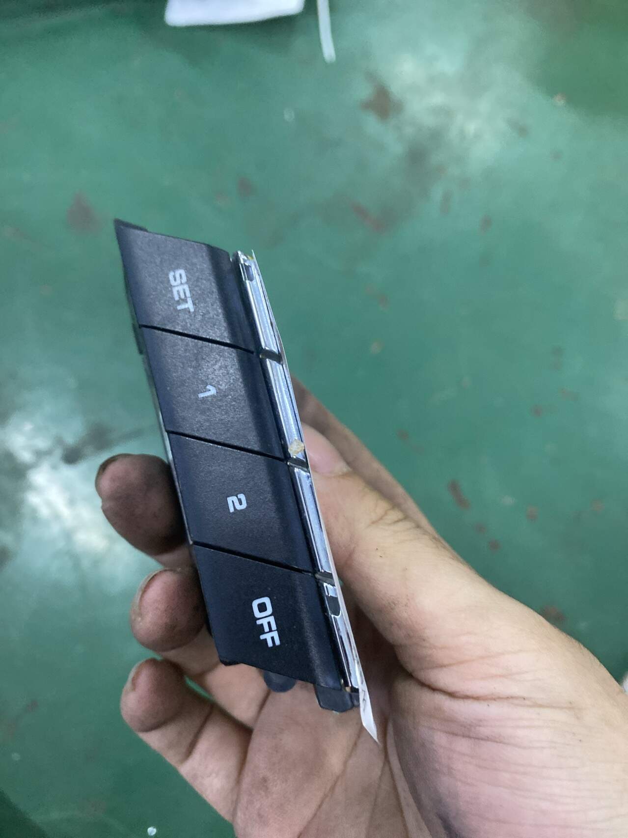 97061310302DML 前座椅记忆开关(左)