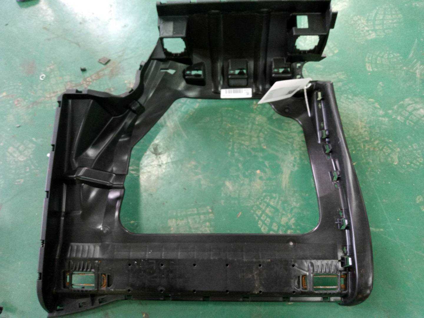 52206970730 后排座椅底座骨架(右)