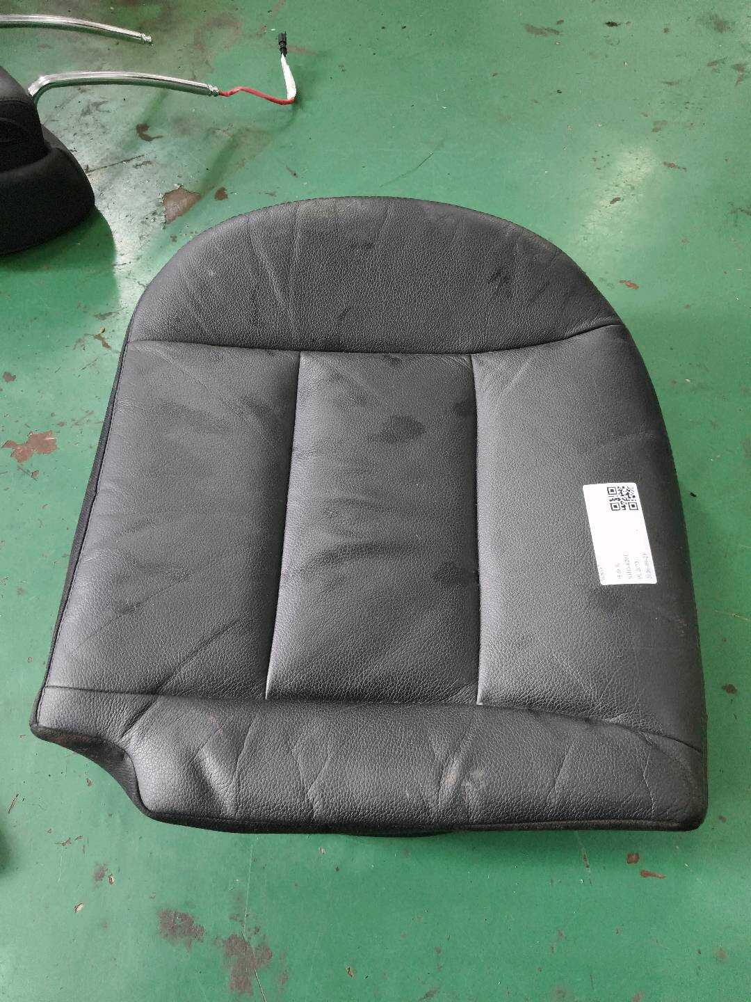 A1699200450 后座椅底座软垫