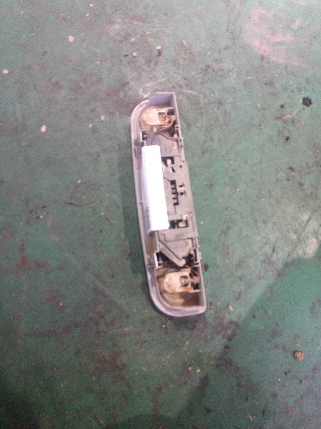 4L0947111B Interior Dome Light, Center