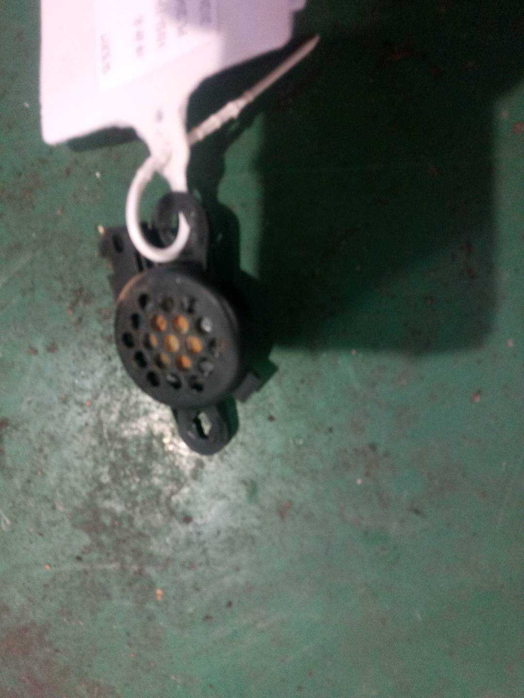 8E0919279 倒车电子蜂鸣器(前)