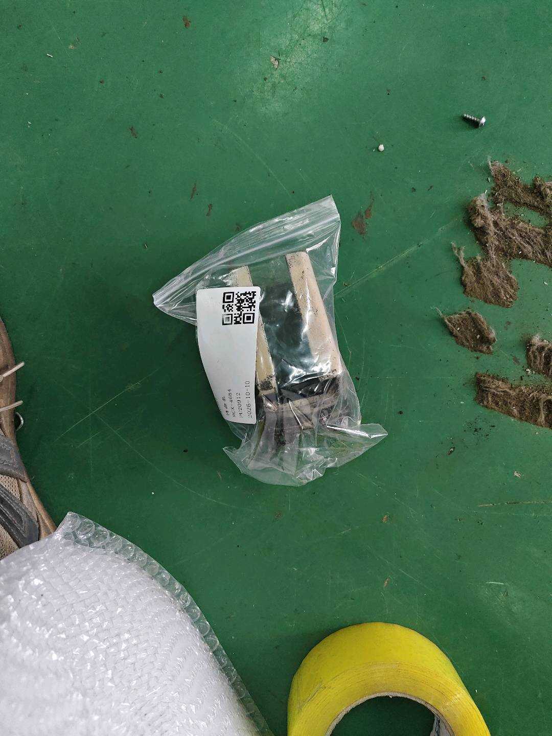 81107TL0G21ZB 前座椅滑轨后护盖(右)