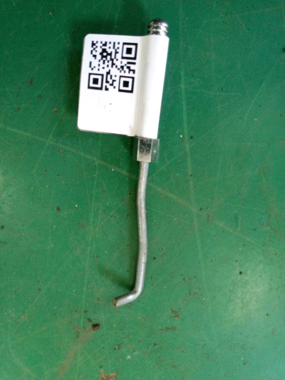 5028860AA 后面门锁锁钩（右）