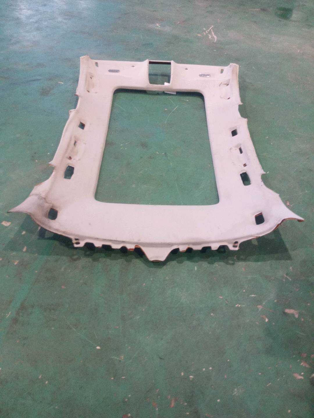 8R0867505L 车顶内衬