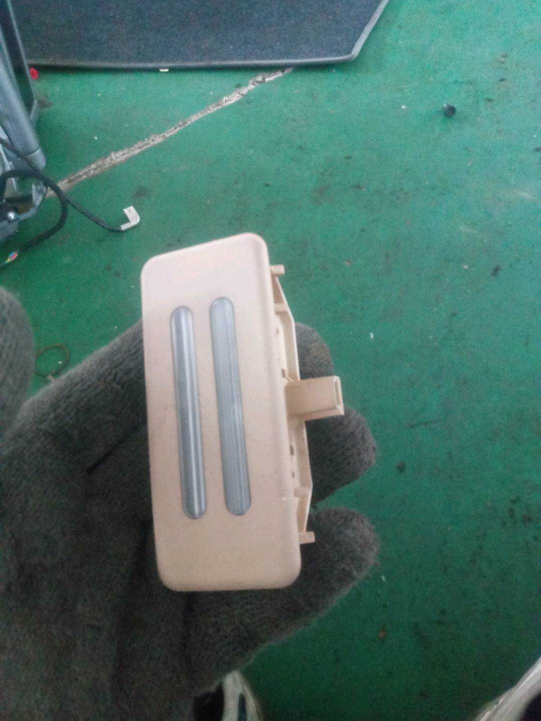 63316961982 Vanity Mirror Light