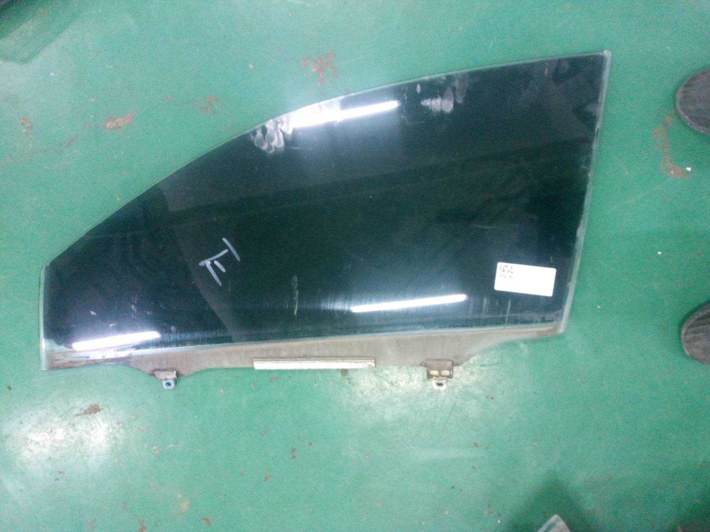 6810202261 前门玻璃(左)