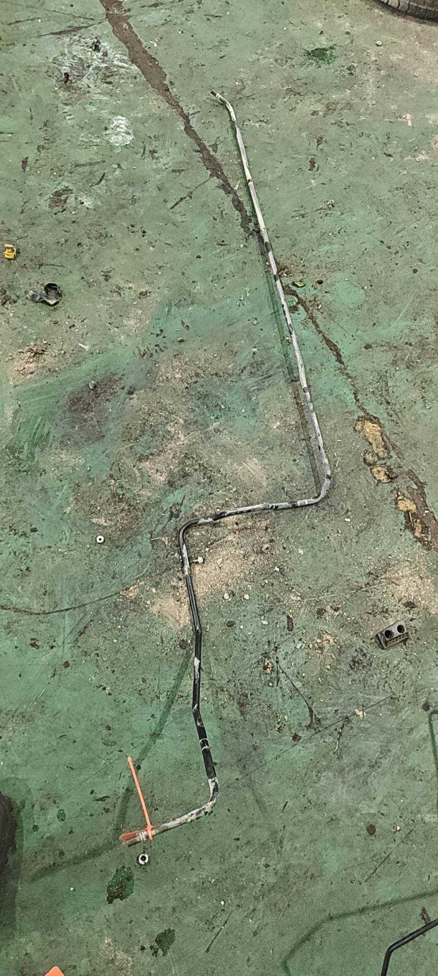 MEF1130710B 燃油蒸发排放硬管总成