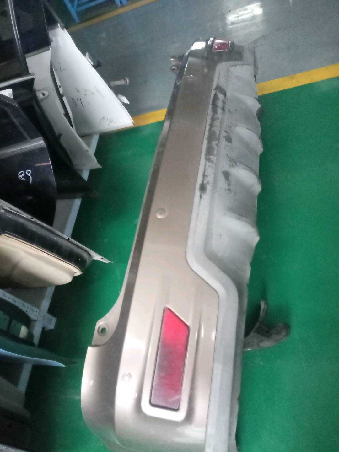 S62804211D97 后保险杠皮