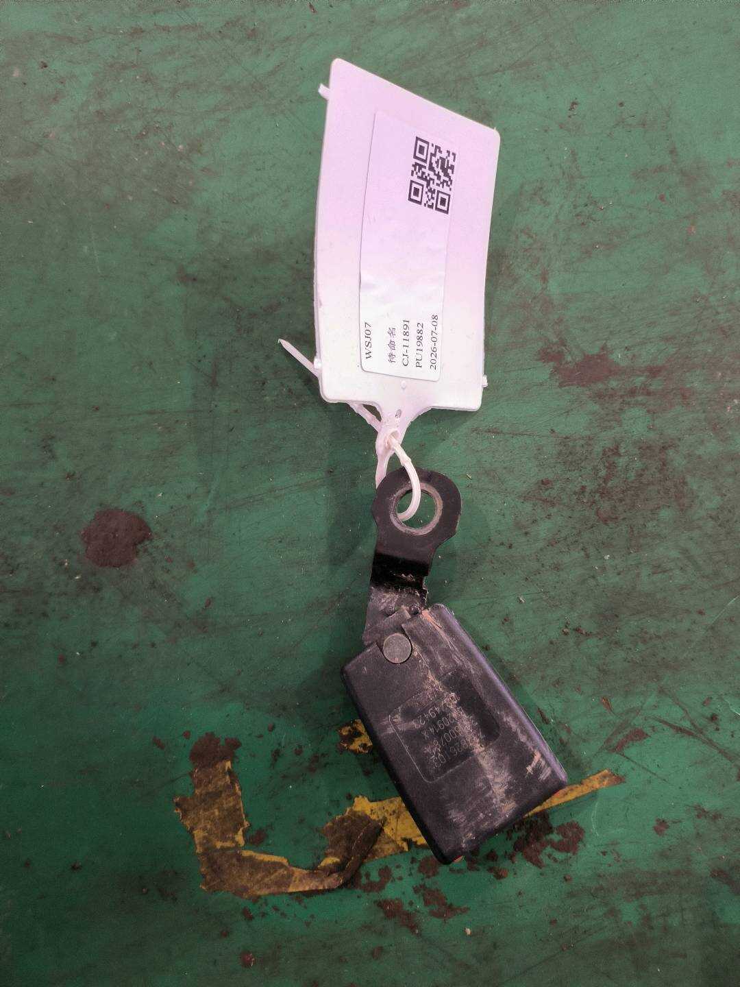 72117371651 后座椅安全带扣(左)