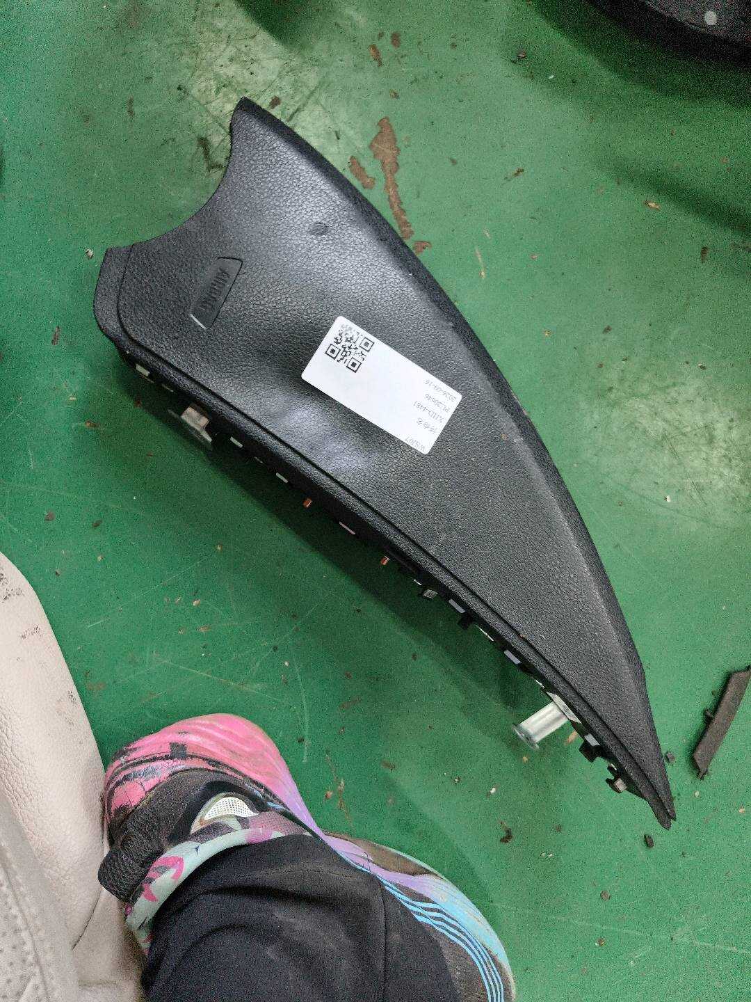 72127293769 前座椅侧气囊(左)