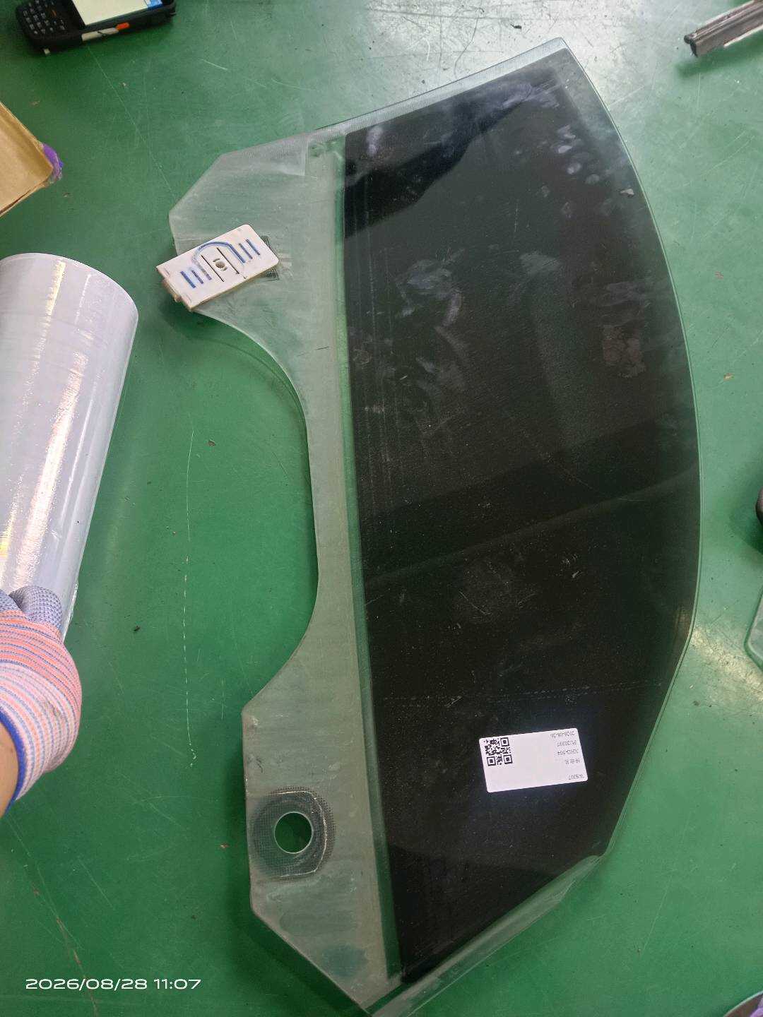 51337198299 前门玻璃（左）