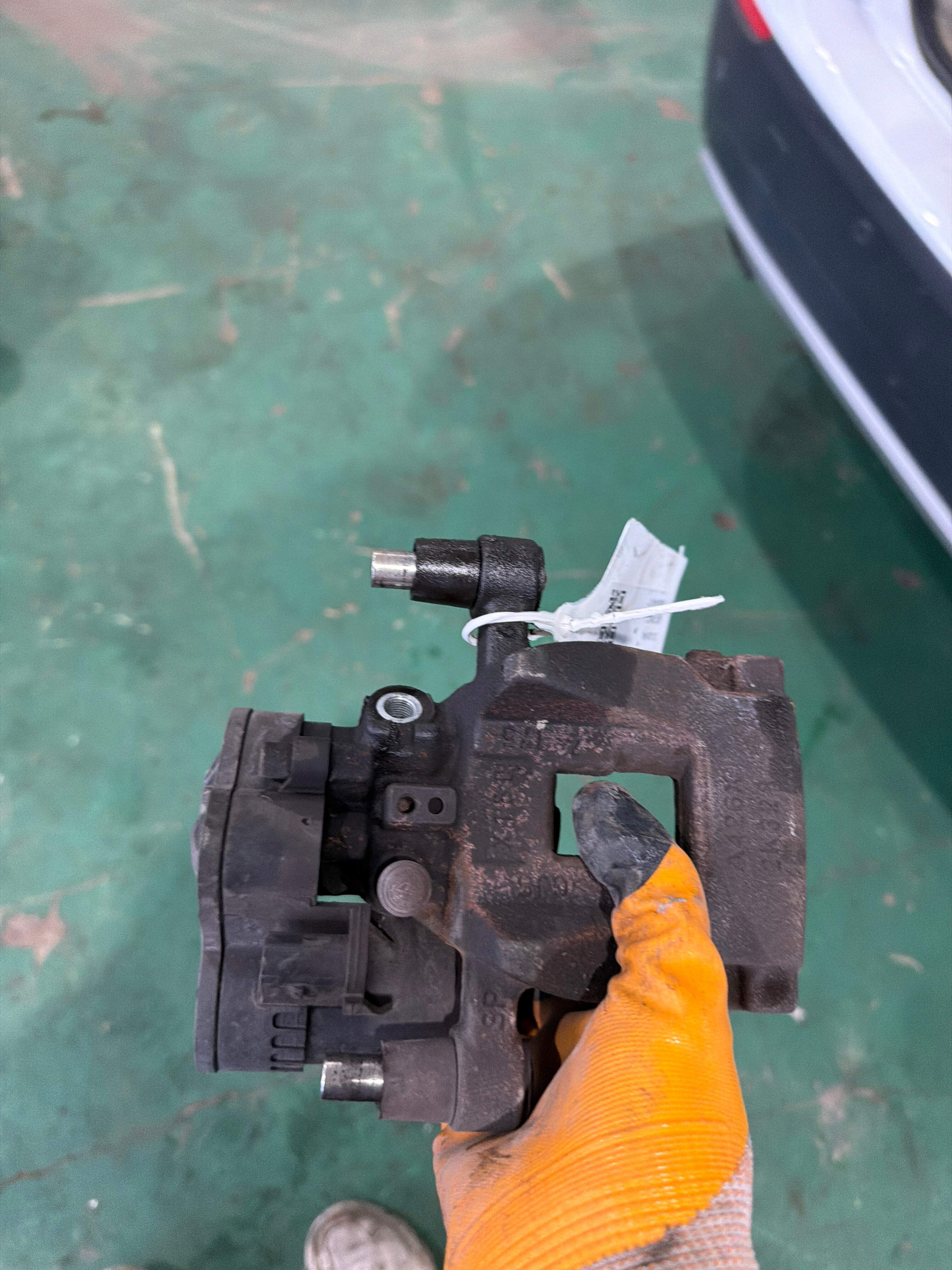 T2H7435 Rear Brake Caliper, Left