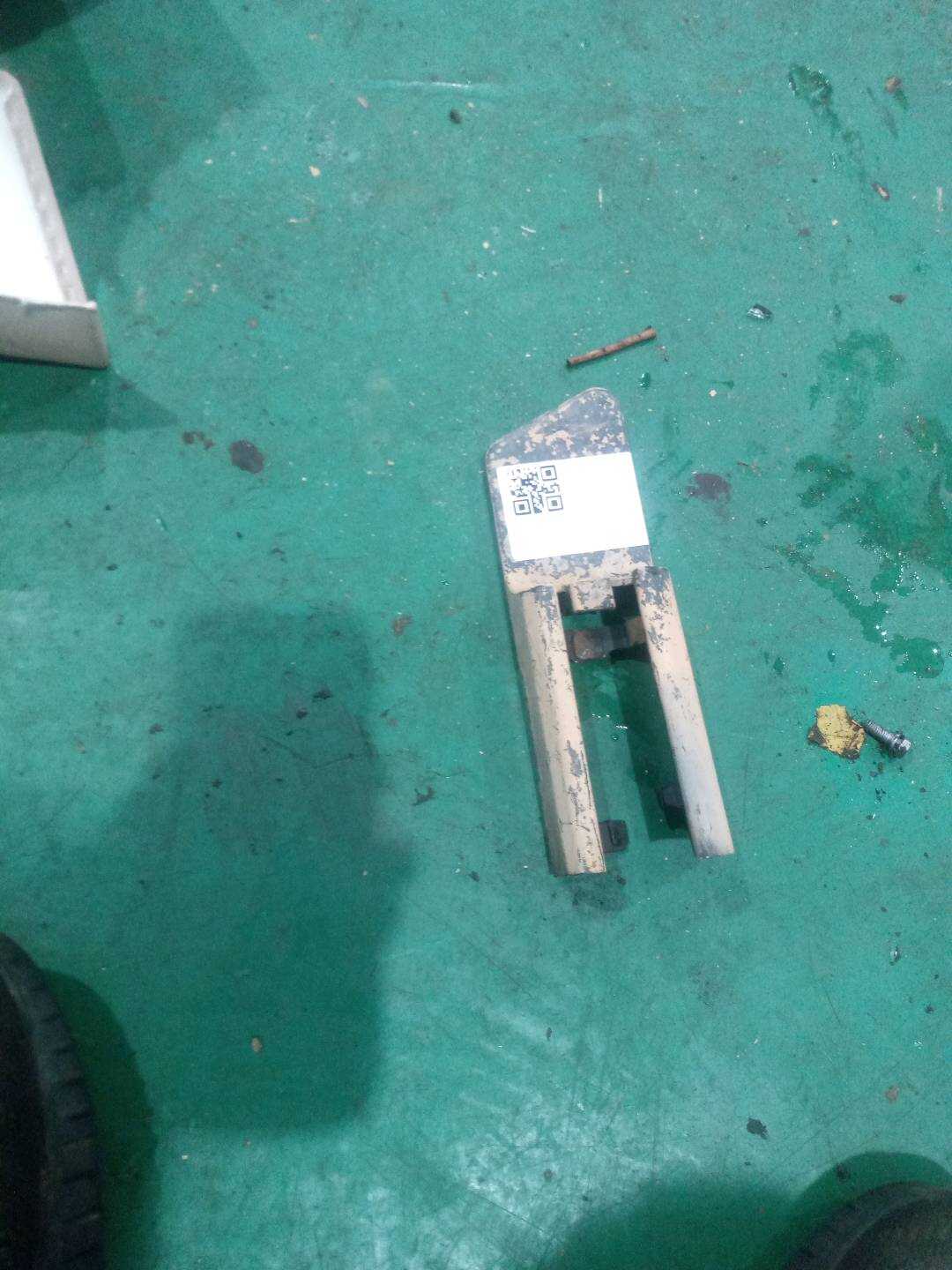 52107348337 驾驶员座椅轨道
