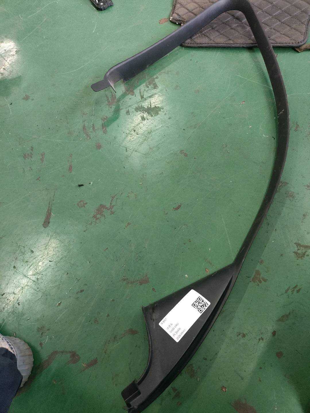 51337241201 前门玻璃导轨(左后)