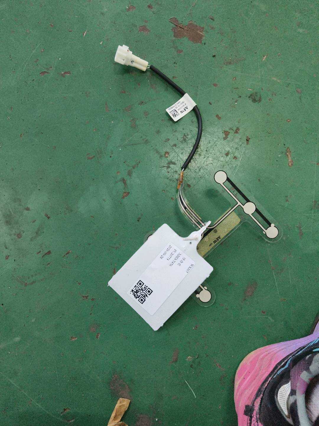 SRE3658900 前排安全带报警传感器