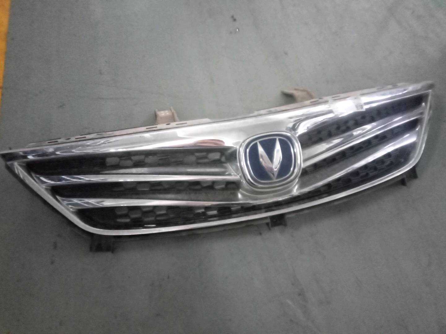 C2011100506 Front Grille