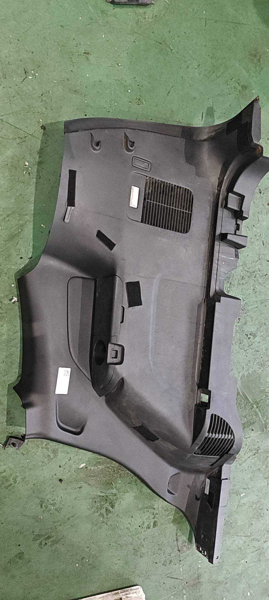 FK7BR31012BP3DN3 行李箱饰板（右）