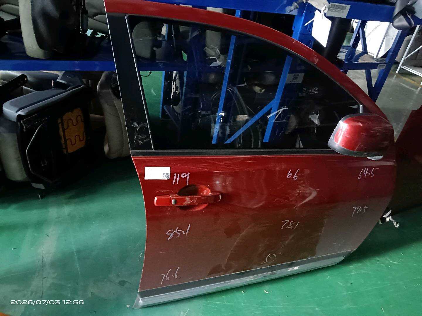 H0100JE2MA 前门壳(右)