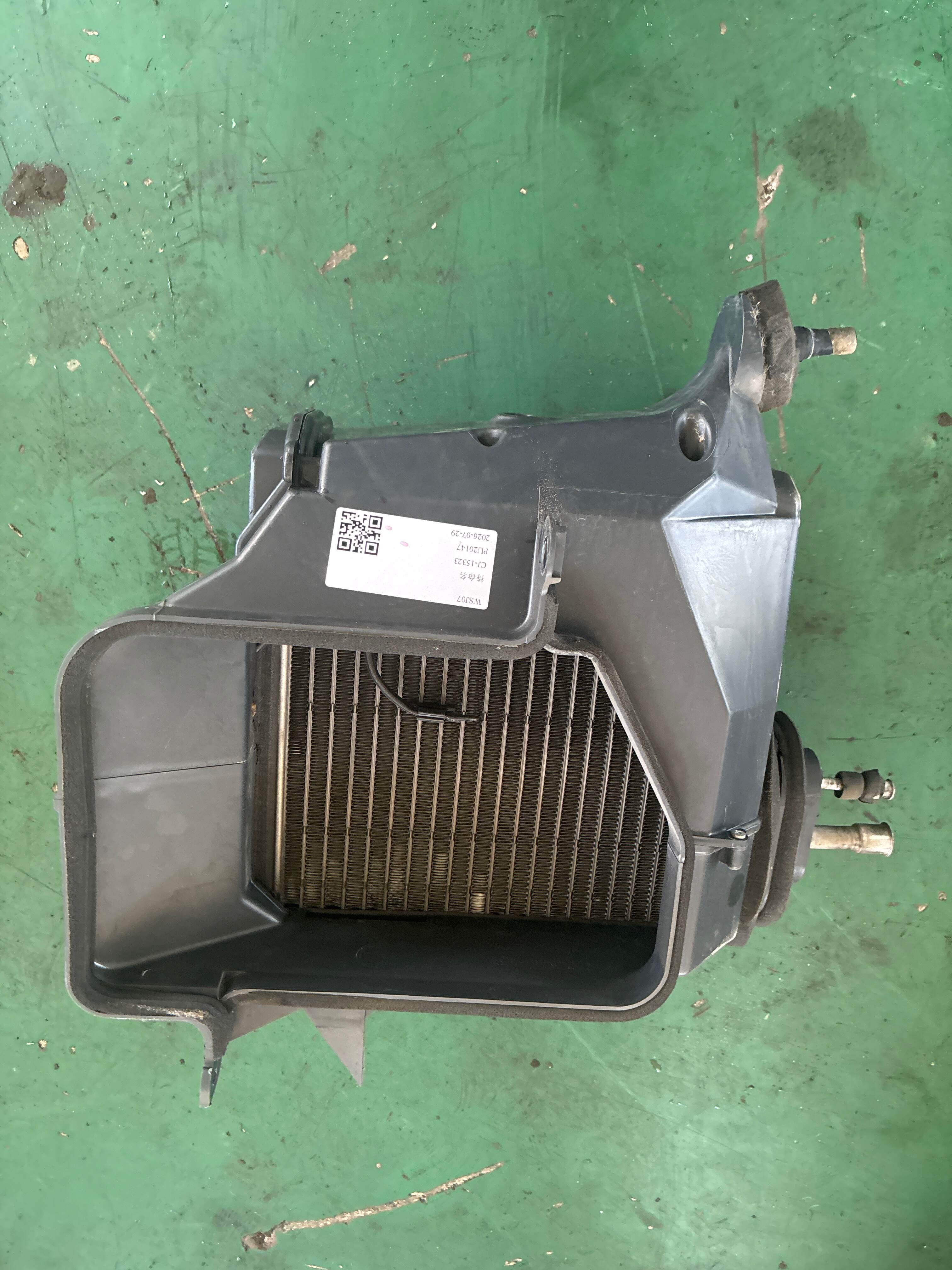 885100G010 蒸发器总成