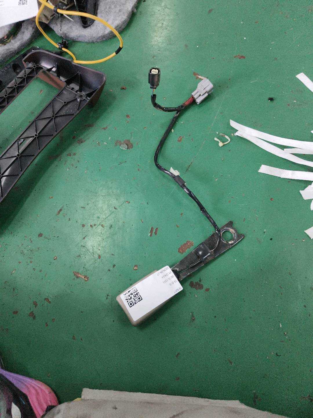 7323033290E0 副驾驶员座椅安全带扣