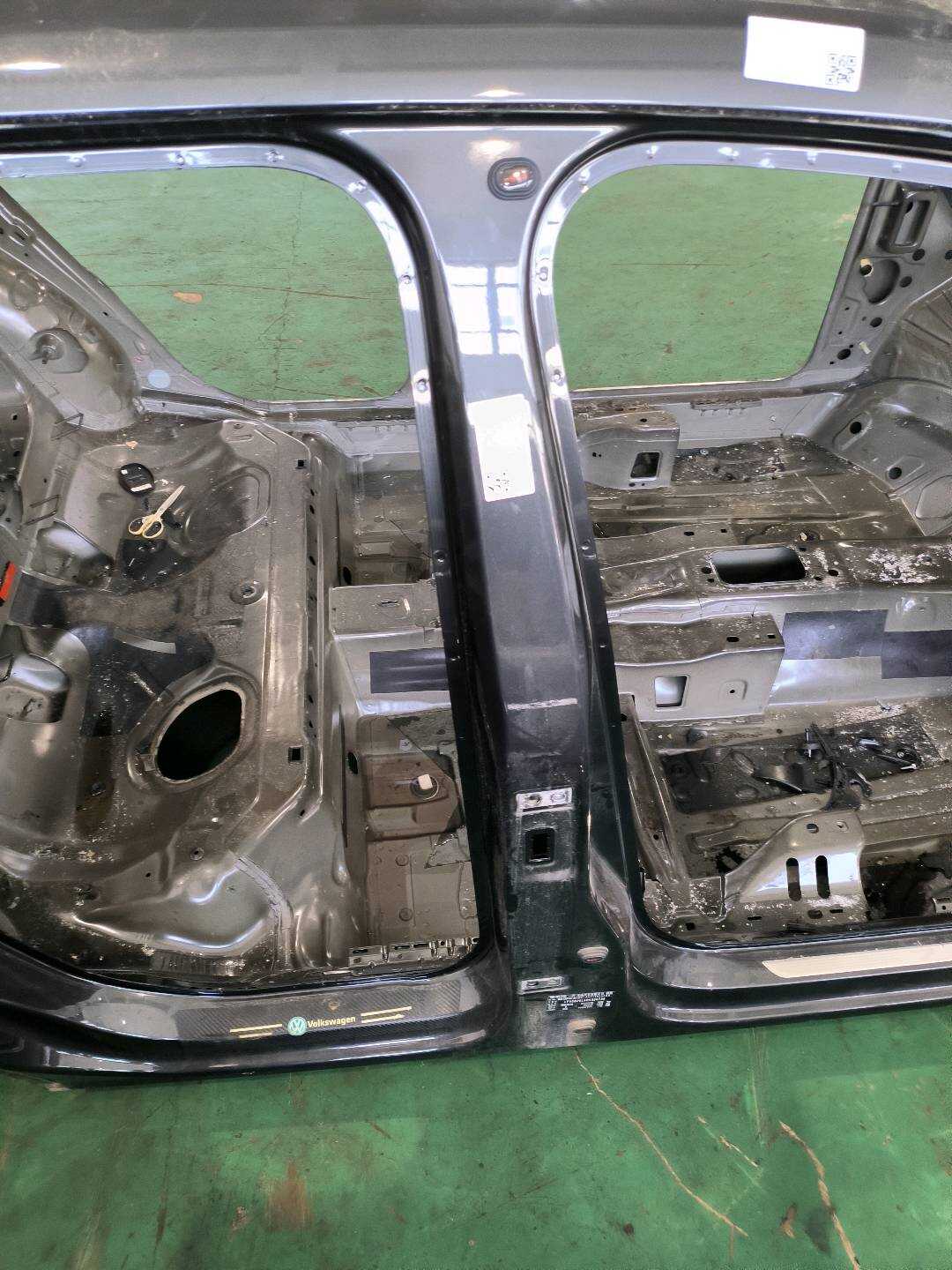 L5CG809608 B柱加强筋(右)