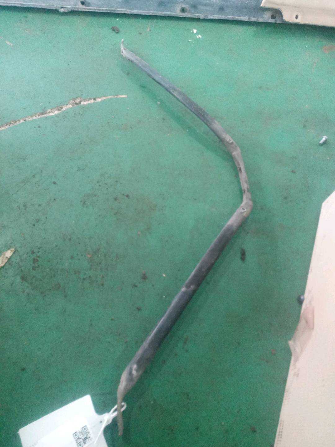 51717036326 水箱框架支撑杆