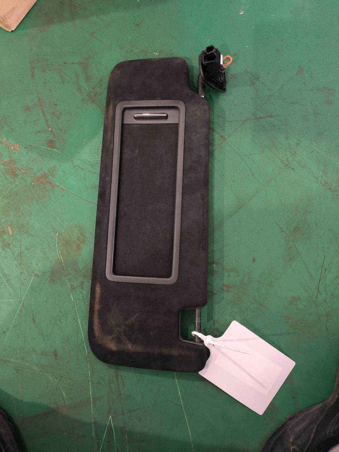 P0077896AL Left Sun Visor